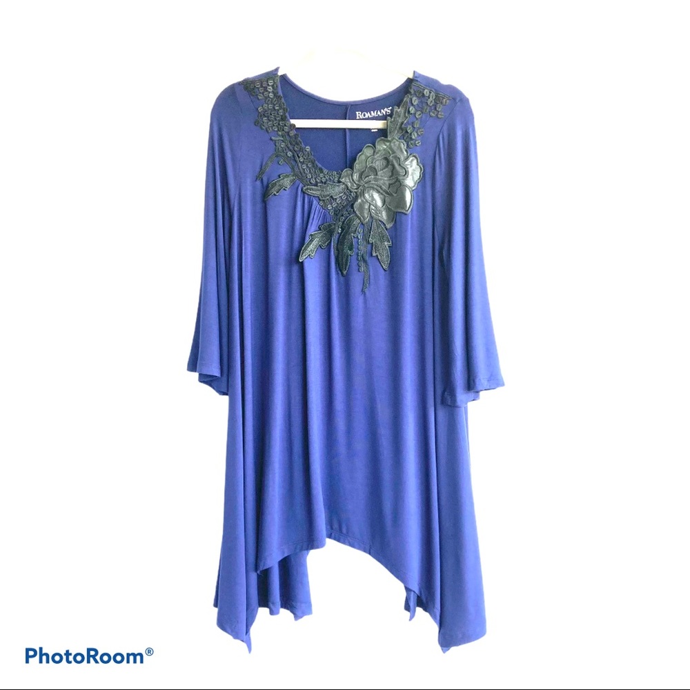 Roaman’s high low navy tunic. Size12